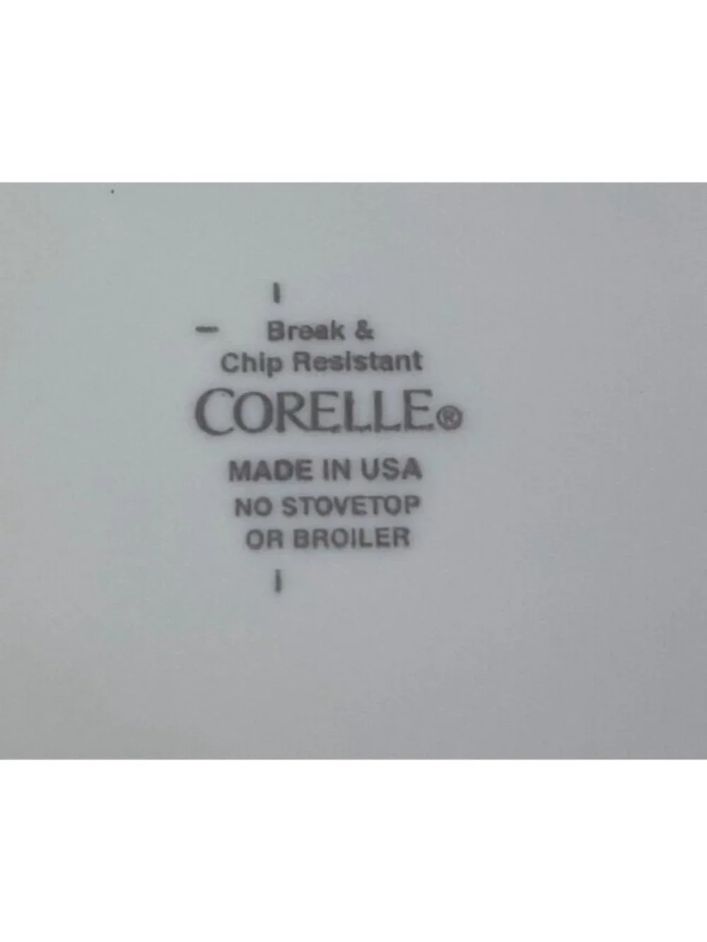 Corelle Red APPLE Hedgehog Break Chip Resistant Green Woven Lunch Plates Set 4